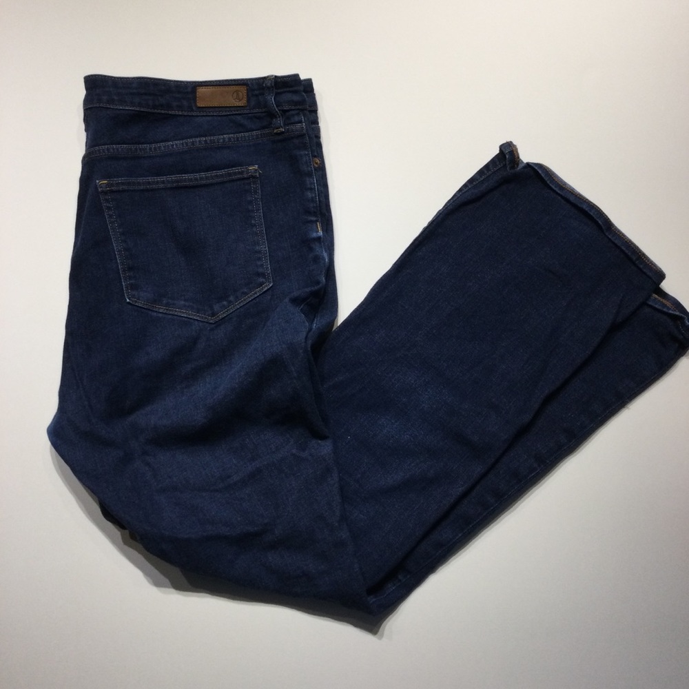 Lands End size 18 mid-rise bootcut jeans 32 inseam - Picture 3 of 6